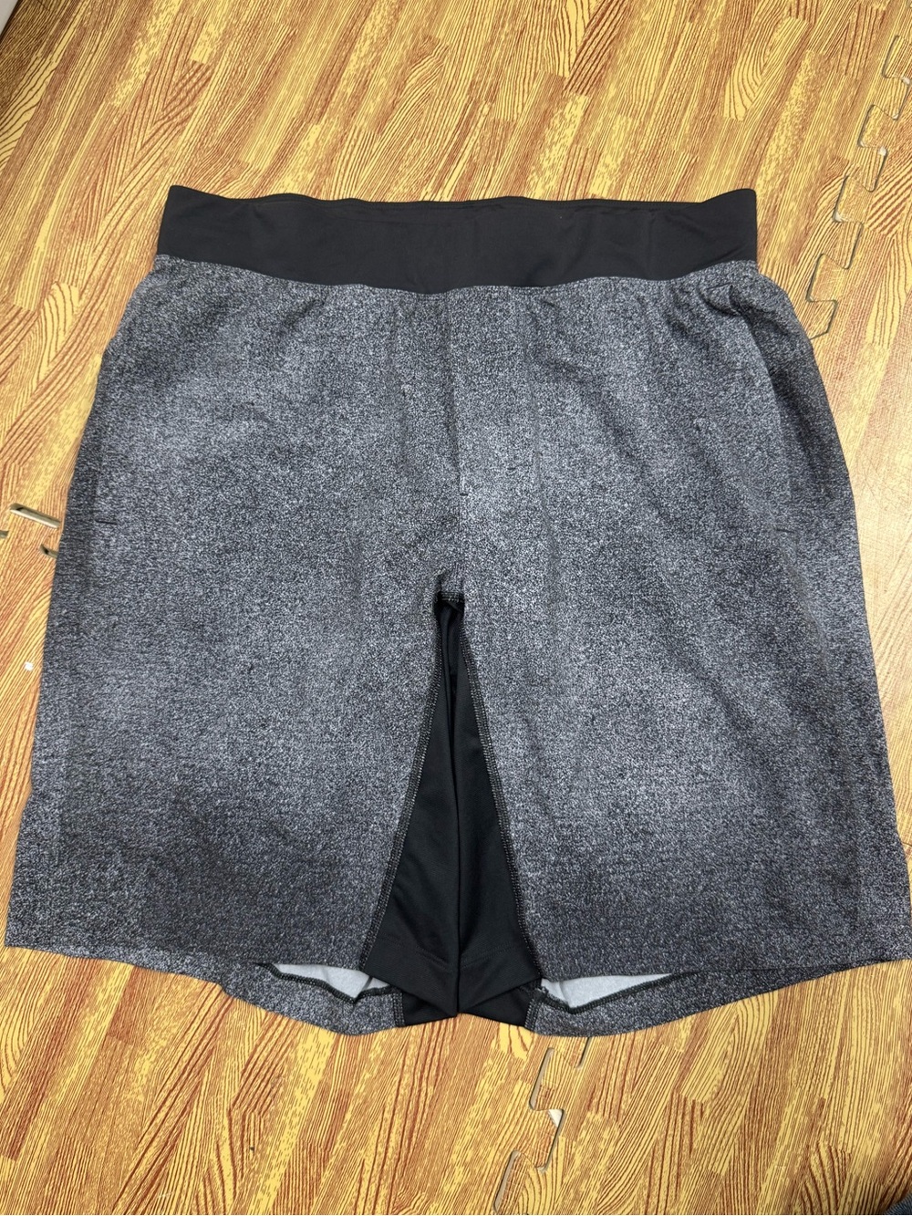 NICE! Lululemon T.H.E. Shorts Men's Large Lux Gray Lined 9" Athletic Running